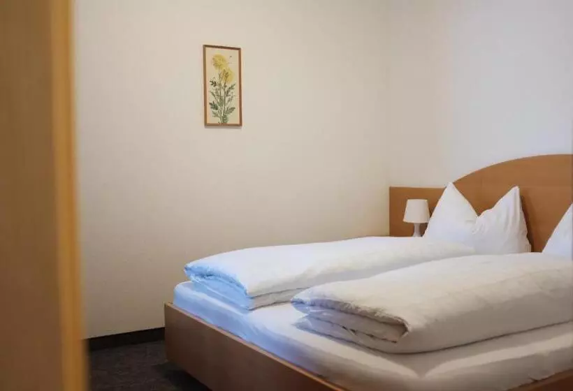 Hotelli Garni Trojer