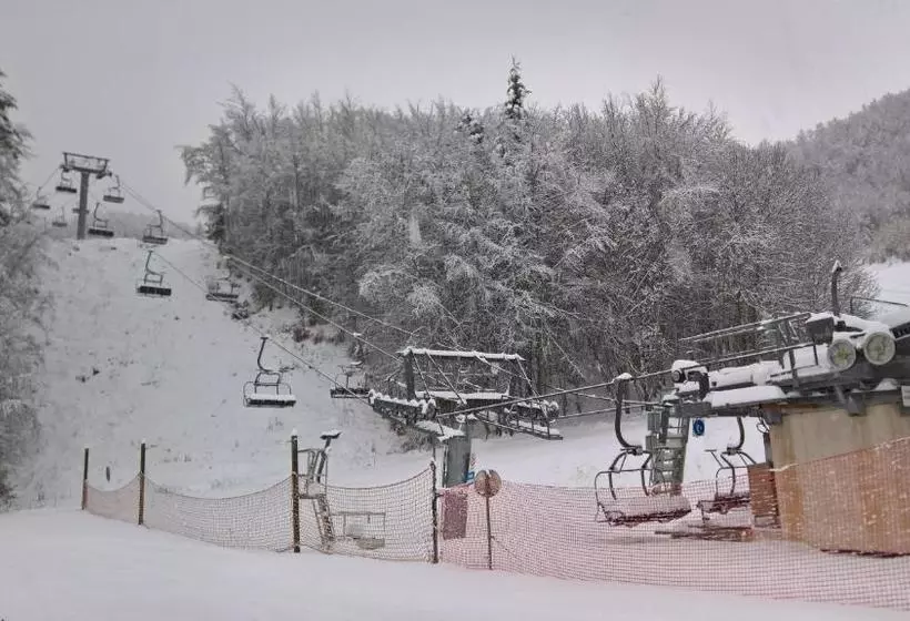 Hotelli Les Fauvettes