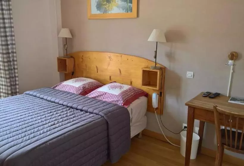 Hotelli Les Fauvettes