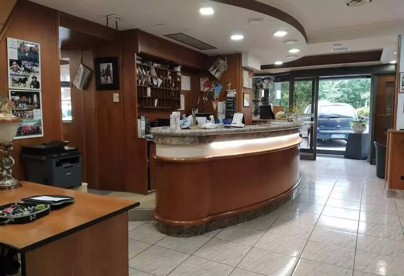 هتل Residence Memmina