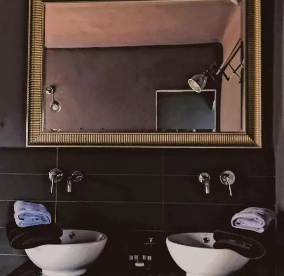 ベッドアンドブレックファースト Agriturismo Gocce Di Luna