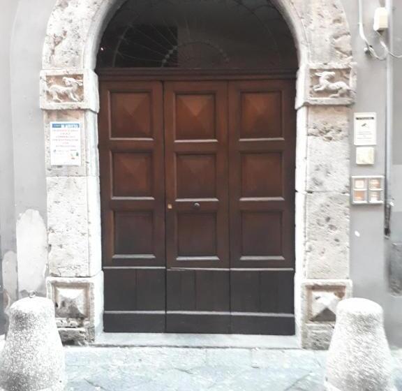 تختخواب و صبحانه Antiche Melodie