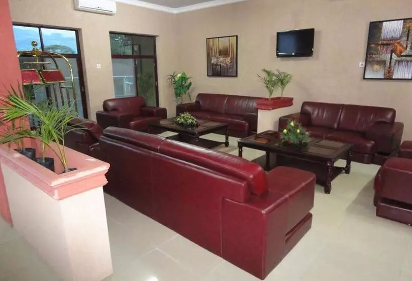 تختخواب و صبحانه Bridgeview Hotel And Conference Centre