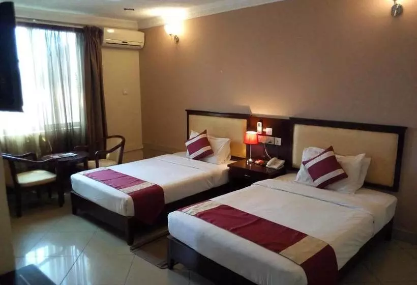 تختخواب و صبحانه Bridgeview Hotel And Conference Centre