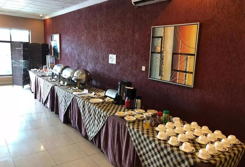 تختخواب و صبحانه Bridgeview Hotel And Conference Centre