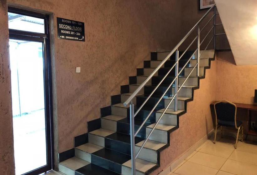 تختخواب و صبحانه Bridgeview Hotel And Conference Centre