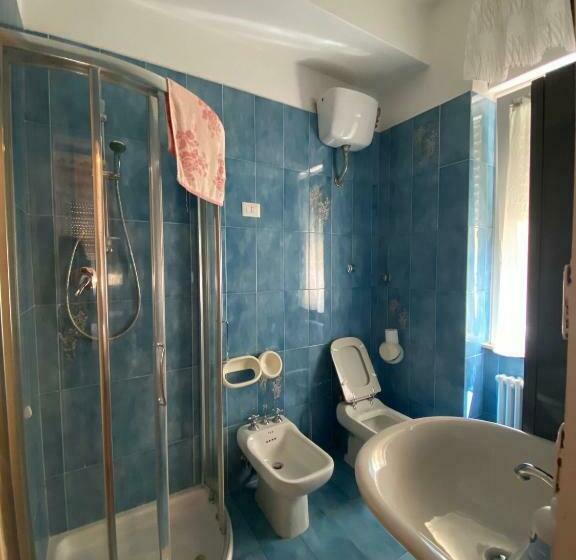 تختخواب و صبحانه Casa Riri