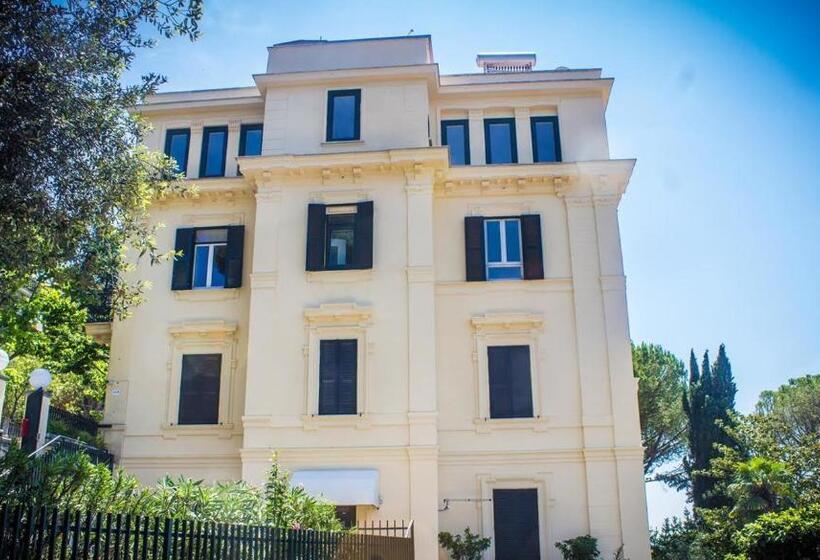 تختخواب و صبحانه Il Giardino