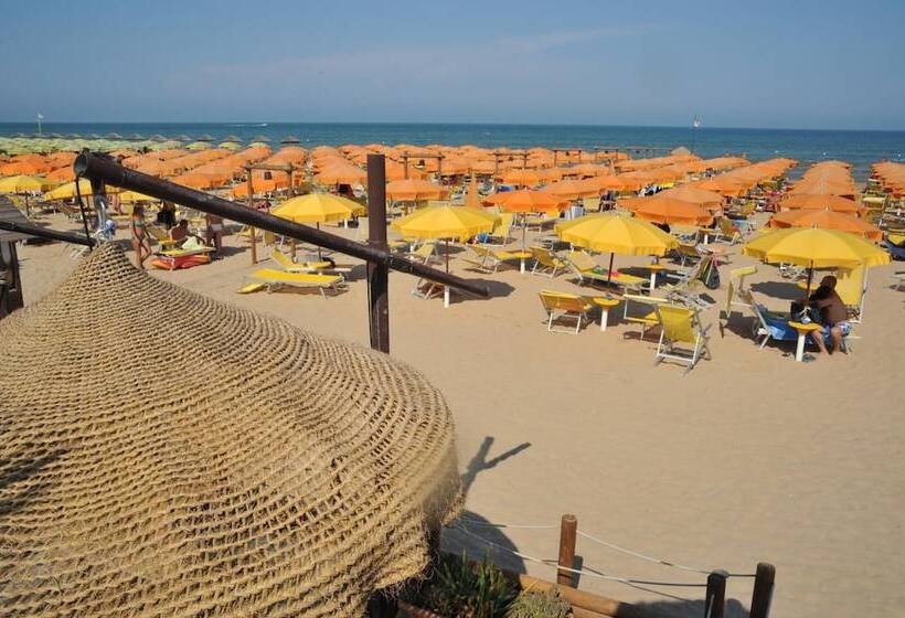 ホテル Albergo Torrente