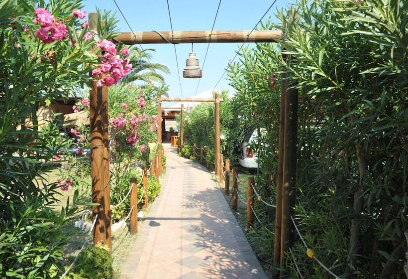 ホテル Albergo Torrente