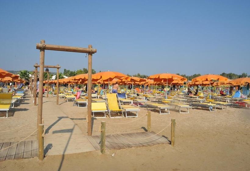 ホテル Albergo Torrente