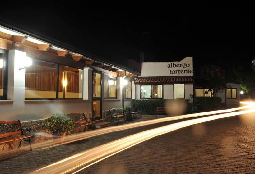 ホテル Albergo Torrente