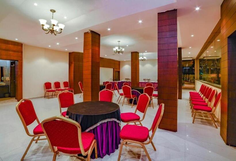 בית מלון כפרי Annpurna Inn