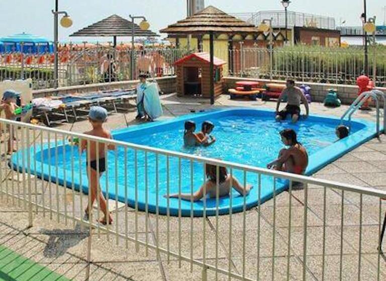 בית מלון כפרי Marina