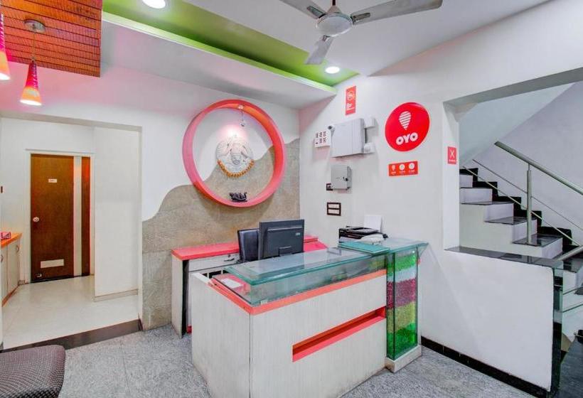 هتل Mrunal Palace