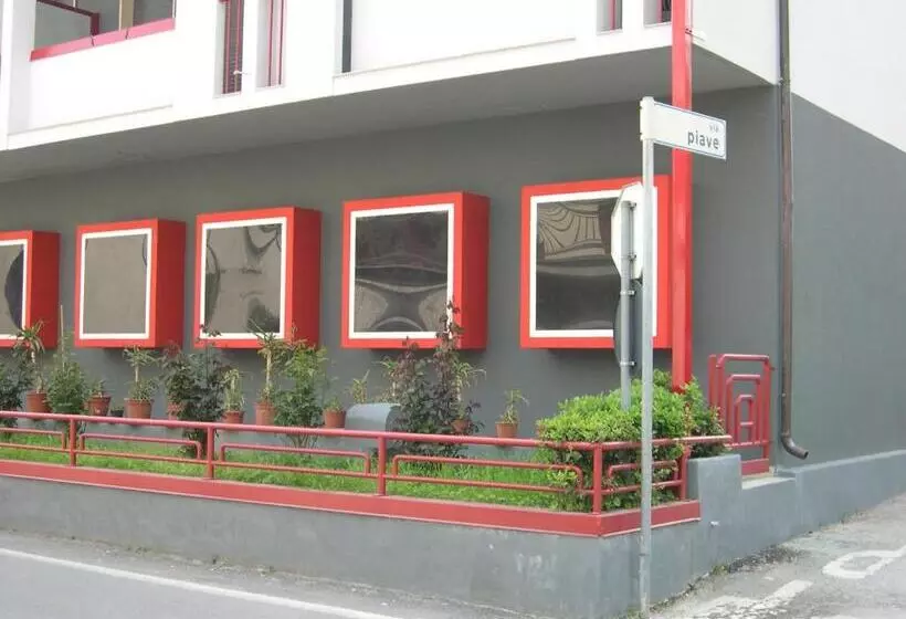 ホテル Scacco Rosso