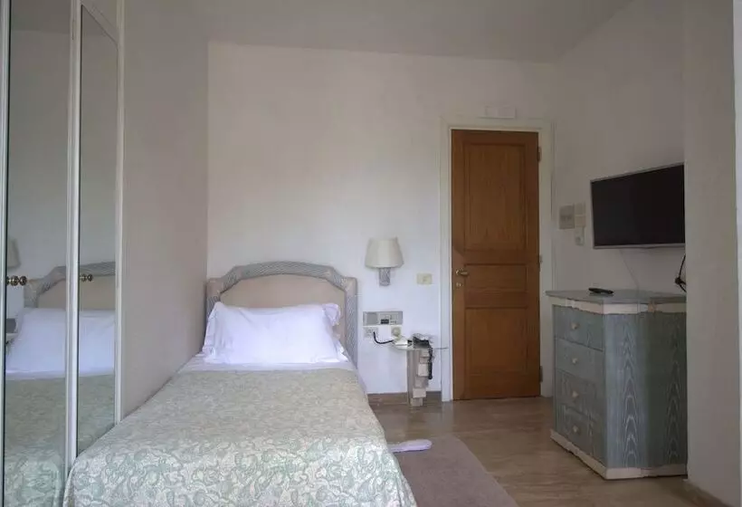 Hotelli Villa Portuso