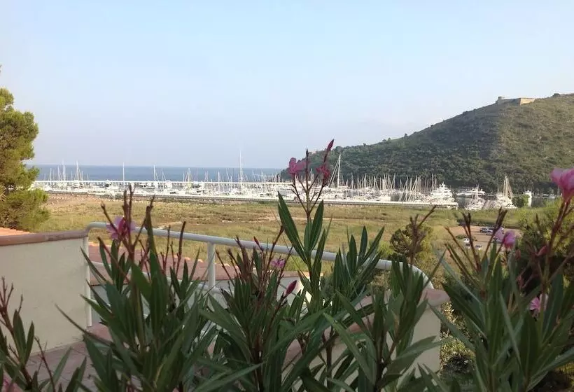 Hotelli Villa Portuso