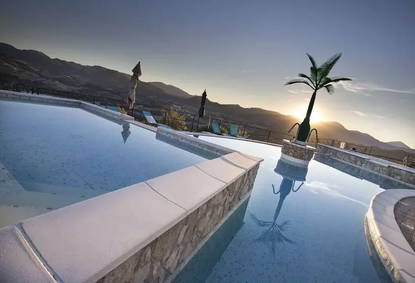 La Castellaia Resort