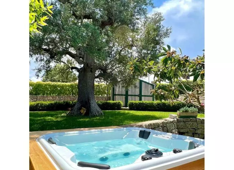 تختخواب و صبحانه Il Giardino Degli Ulivi