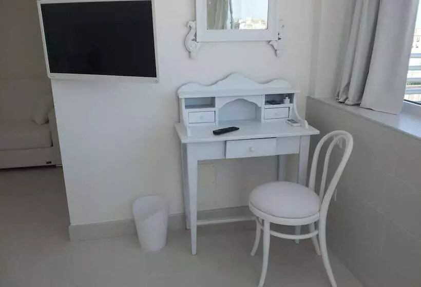 ベッドアンドブレックファースト Luxury Room Rooftop
