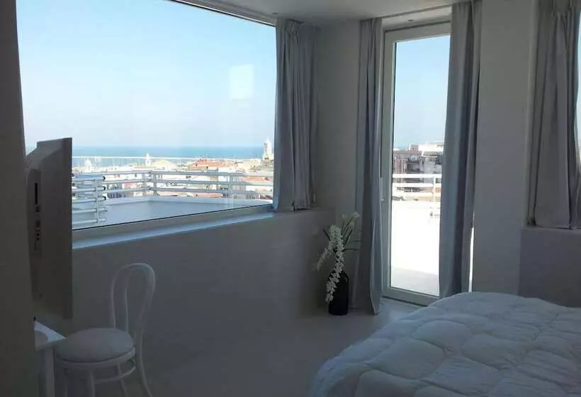 ベッドアンドブレックファースト Luxury Room Rooftop