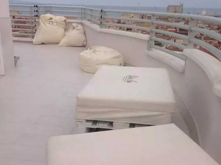 ベッドアンドブレックファースト Luxury Room Rooftop