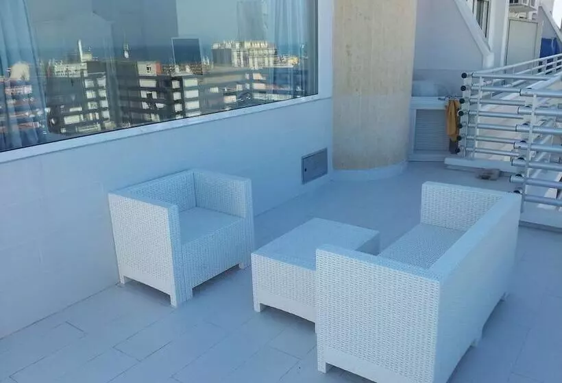 ベッドアンドブレックファースト Luxury Room Rooftop