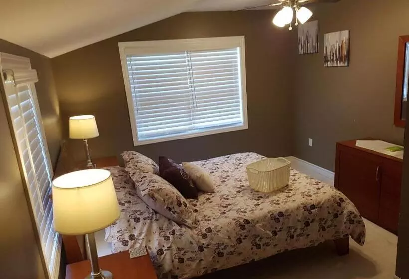 ベッドアンドブレックファースト Small Town Bound Inn