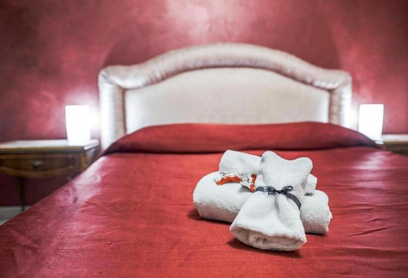 تختخواب و صبحانه Spartacus