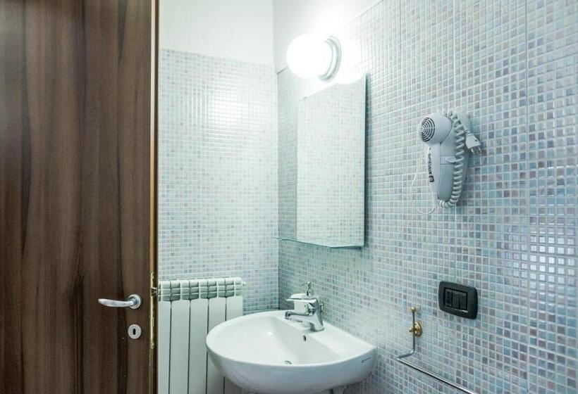 تختخواب و صبحانه Spartacus