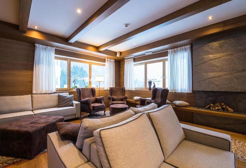 ホテル Golden Park Resort