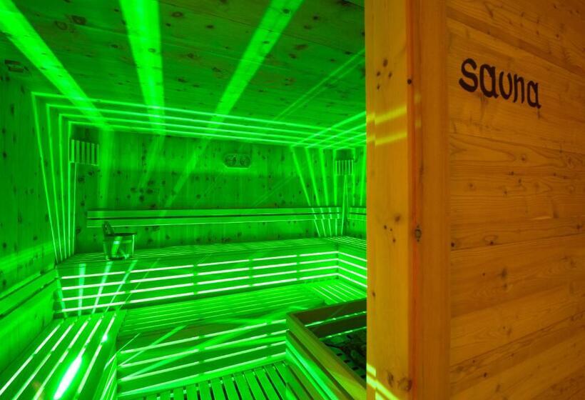 ホテル Golden Park Resort