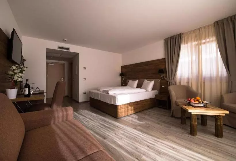 Hotelli Golden Park Resort