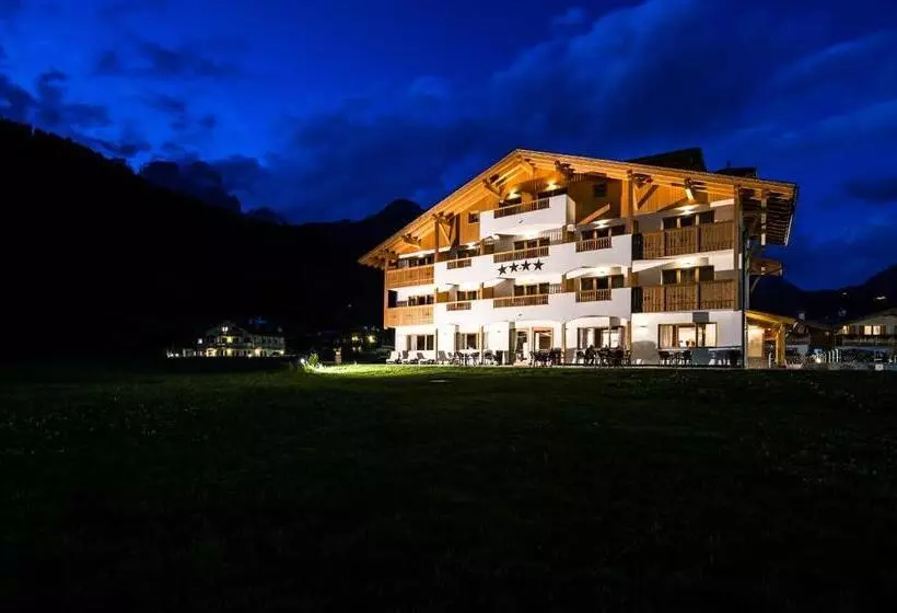 Hotelli Golden Park Resort