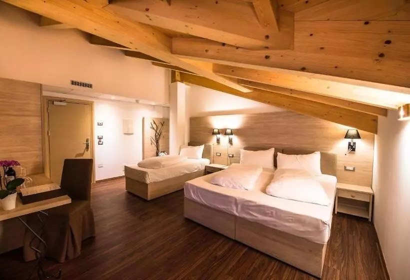 Hotelli Golden Park Resort