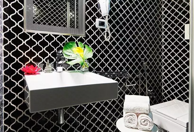 تختخواب و صبحانه Aleksandr