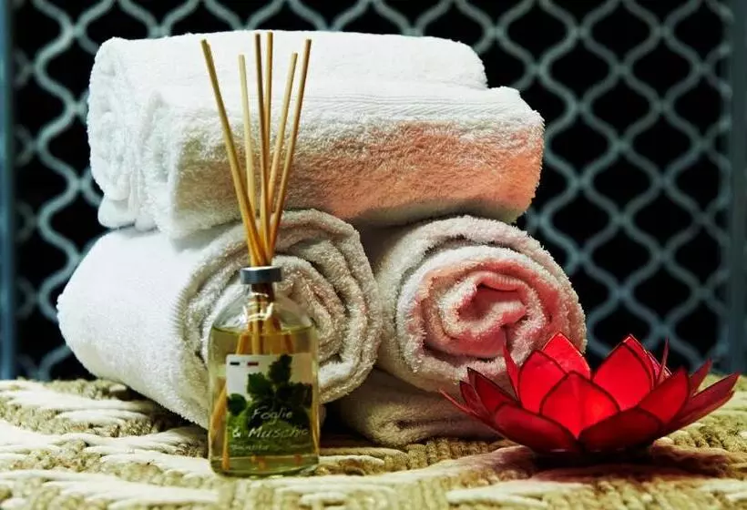 تختخواب و صبحانه Aleksandr