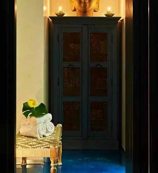 تختخواب و صبحانه Aleksandr