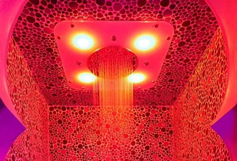 تختخواب و صبحانه Aleksandr