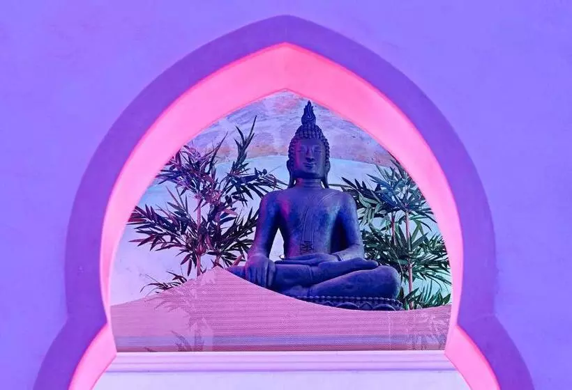 تختخواب و صبحانه Aleksandr