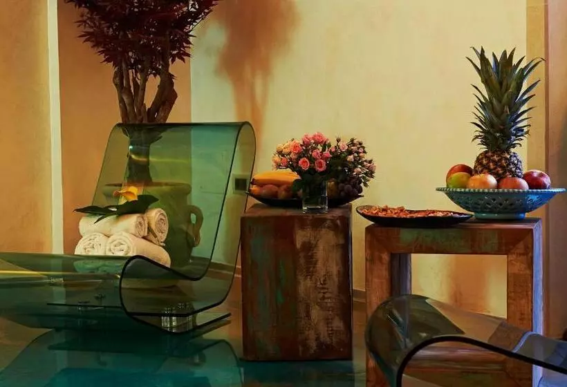 تختخواب و صبحانه Aleksandr