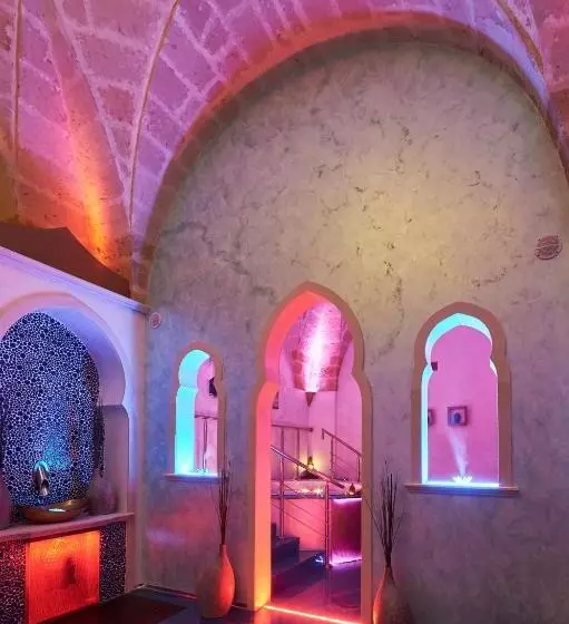 تختخواب و صبحانه Aleksandr