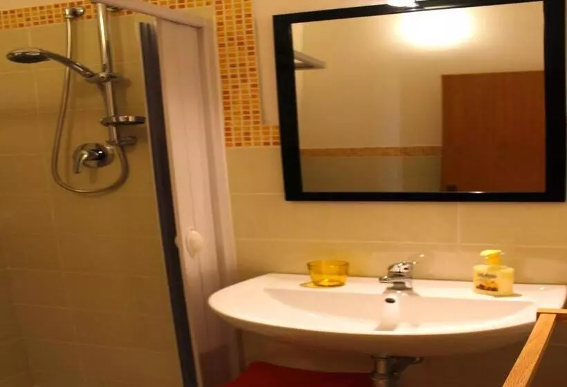 Aamiaismajoitus (B&B) Donnaciccinatrapani