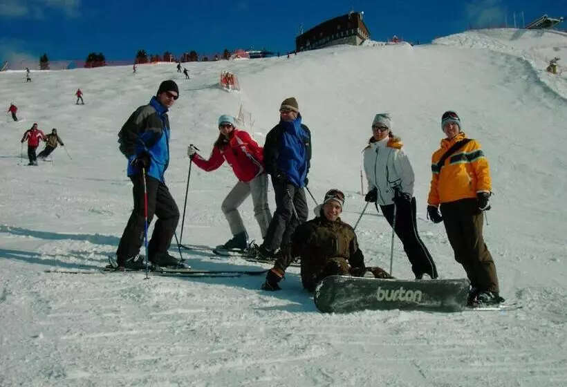 ベッドアンドブレックファースト Garni Ossi