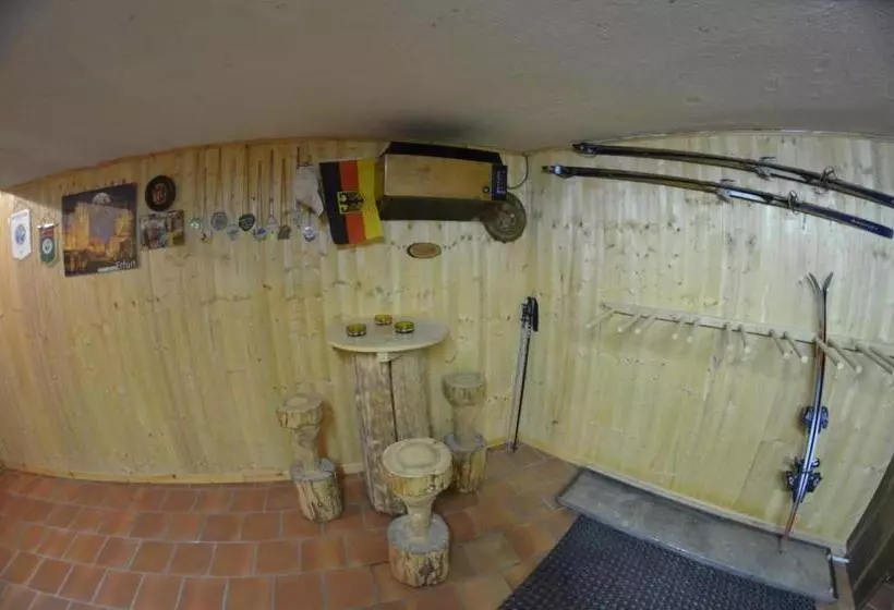 ベッドアンドブレックファースト Garni Ossi