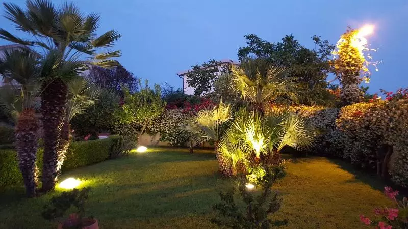 تختخواب و صبحانه La Suite Del Faro