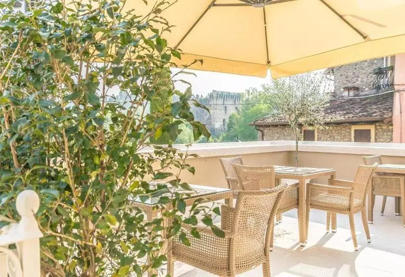 Aamiaismajoitus (B&B) Maison Resola   Rooms & Breakfast