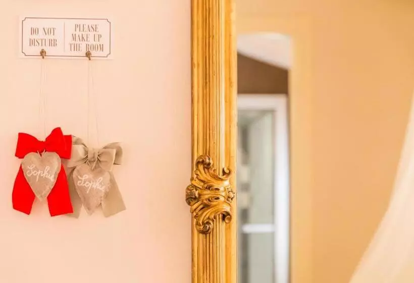 Aamiaismajoitus (B&B) Maison Resola   Rooms & Breakfast