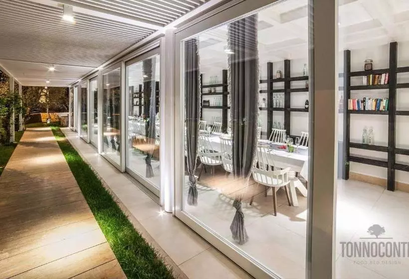 ベッドアンドブレックファースト Tonnoconte Relais & Restaurant
